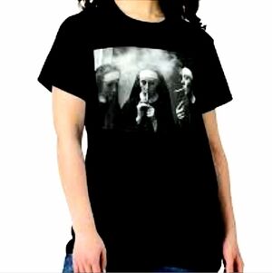 NOVELTY SHIRT "Nuns Smoking"